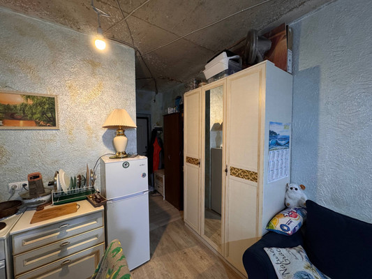 Продам однокомнатную (1-комн.) квартиру, Мартовский пер, 7к4, Цемдолина с