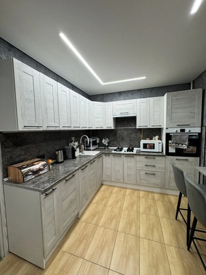 Продам двухкомнатную (2-комн.) квартиру, Видова ул, 177, Новороссийск г