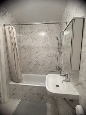 Продам двухкомнатную (2-комн.) квартиру, Хворостянского ул, 21, Новороссийск г