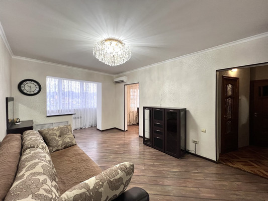 Продам однокомнатную (1-комн.) квартиру, Алексеева ул, 25, Новороссийск г