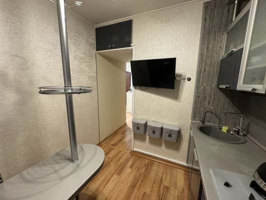 Продам трехкомнатную (3-комн.) квартиру, Шипиловская ул, 10, Москва г