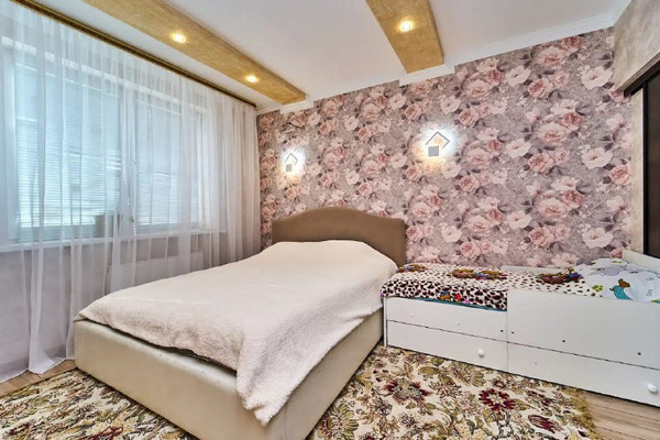 Продам однокомнатную (1-комн.) квартиру, Западный Обход ул, 65к1, Краснодар г