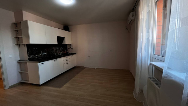 Продам однокомнатную (1-комн.) квартиру, Западный Обход ул, 42к8, Краснодар г