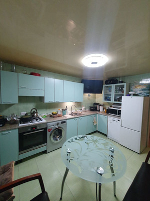 Продам трехкомнатную (3-комн.) квартиру, Чекистов пр-кт, 8, Краснодар г