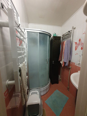 Продам трехкомнатную (3-комн.) квартиру, Чекистов пр-кт, 8, Краснодар г