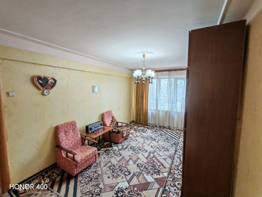 Продам трехкомнатную (3-комн.) квартиру, 9 Января ул, 179ка, Майкоп г