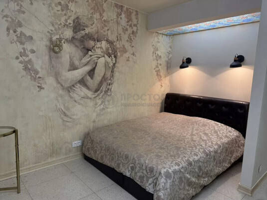 Продам однокомнатную (1-комн.) квартиру, 2-я Брестская ул, 43, Москва г