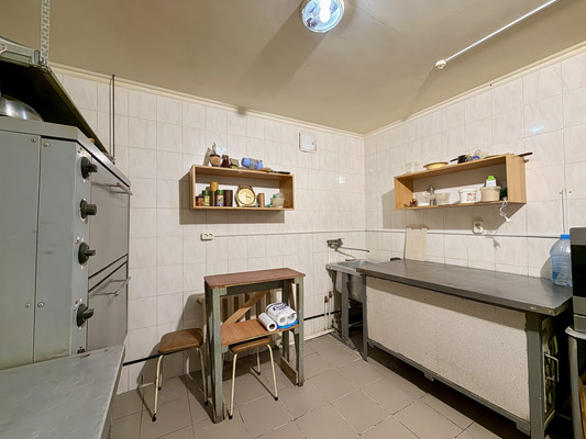 Продам склад 110,5 м2, Проездной пер, 1а, Симферополь г