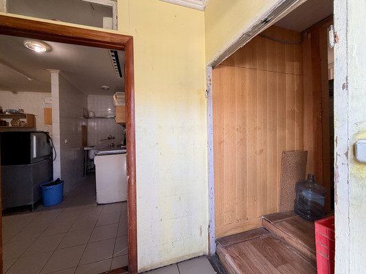 Продам склад 110,5 м2, Проездной пер, 1а, Симферополь г