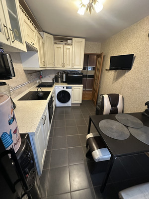 Продам двухкомнатную (2-комн.) квартиру, Римского-Корсакова ул, 14, Москва г