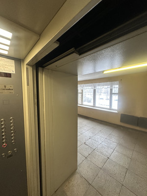 Продам двухкомнатную (2-комн.) квартиру, Римского-Корсакова ул, 14, Москва г