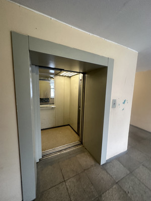 Продам двухкомнатную (2-комн.) квартиру, Римского-Корсакова ул, 14, Москва г