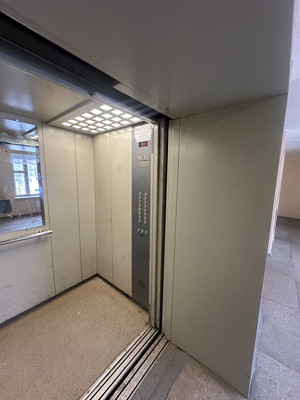 Продам двухкомнатную (2-комн.) квартиру, Римского-Корсакова ул, 14, Москва г