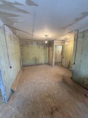 Продам двухкомнатную (2-комн.) квартиру, Фридриха Энгельса ул, 35, Рошаль г