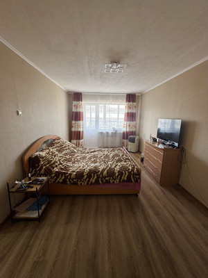 Продам трехкомнатную (3-комн.) квартиру, Постникова ул, 8, Фокино г