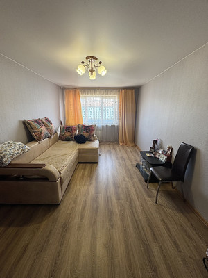 Продам трехкомнатную (3-комн.) квартиру, Постникова ул, 8, Фокино г