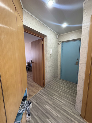 Продам трехкомнатную (3-комн.) квартиру, Постникова ул, 8, Фокино г