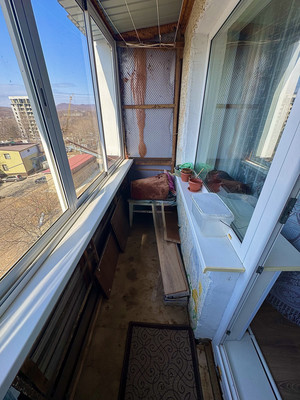 Продам трехкомнатную (3-комн.) квартиру, Постникова ул, 8, Фокино г