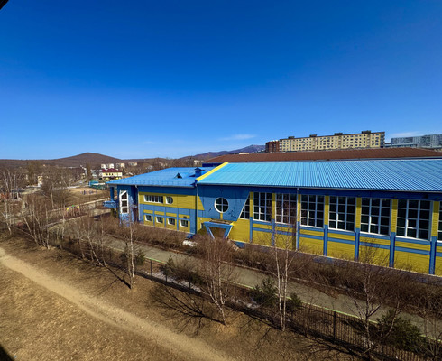 Продам трехкомнатную (3-комн.) квартиру, Постникова ул, 8, Фокино г