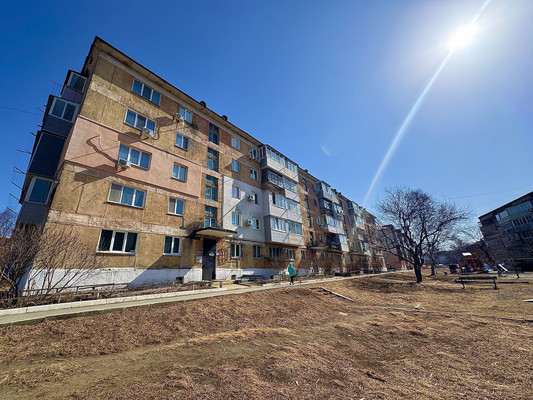 Продам трехкомнатную (3-комн.) квартиру, Постникова ул, 8, Фокино г