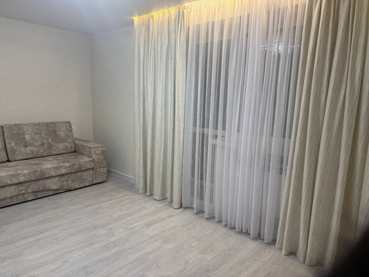 Продам трехкомнатную (3-комн.) квартиру, Чистопольская ул, 5, Казань г