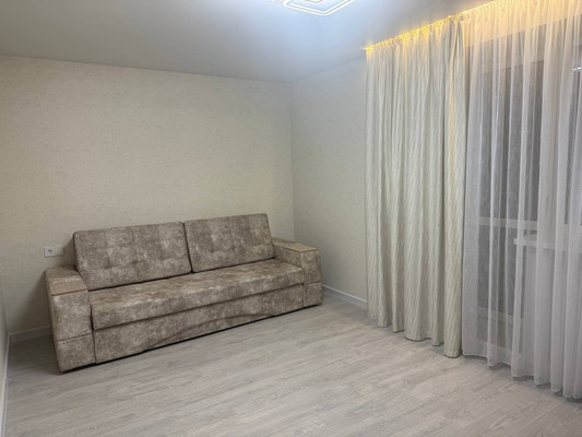 Продам трехкомнатную (3-комн.) квартиру, Чистопольская ул, 5, Казань г