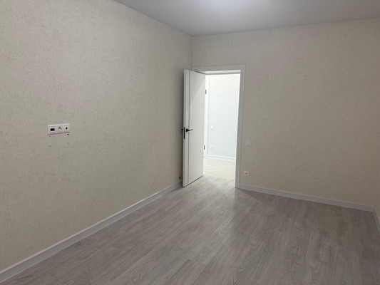 Продам трехкомнатную (3-комн.) квартиру, Чистопольская ул, 5, Казань г