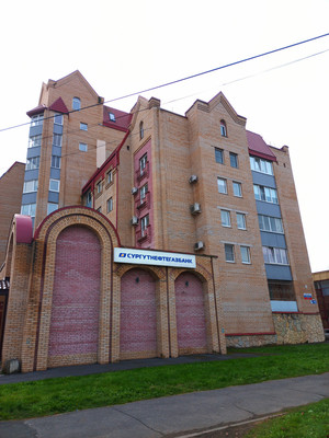 Продам трехкомнатную (3-комн.) квартиру, Ленина пр-кт, 47, Кириши г