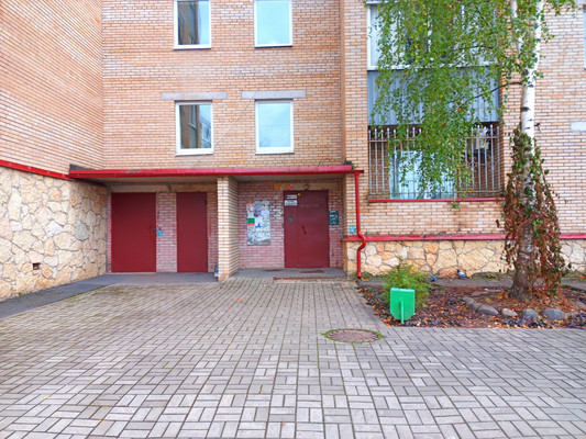 Продам трехкомнатную (3-комн.) квартиру, Ленина пр-кт, 47, Кириши г