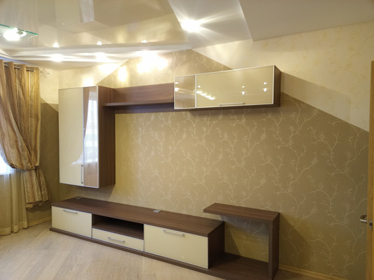 Продам трехкомнатную (3-комн.) квартиру, Ленина пр-кт, 47, Кириши г