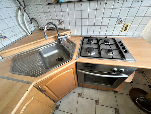 Продам двухкомнатную (2-комн.) квартиру, Димитрова ул, 148, Брянск г