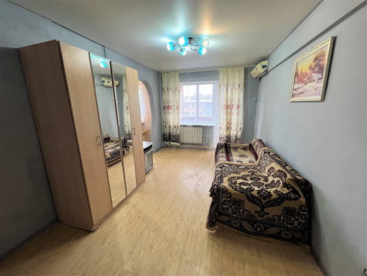 Продам двухкомнатную (2-комн.) квартиру, Димитрова ул, 148, Брянск г