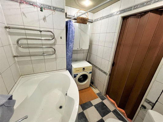 Продам двухкомнатную (2-комн.) квартиру, Димитрова ул, 148, Брянск г