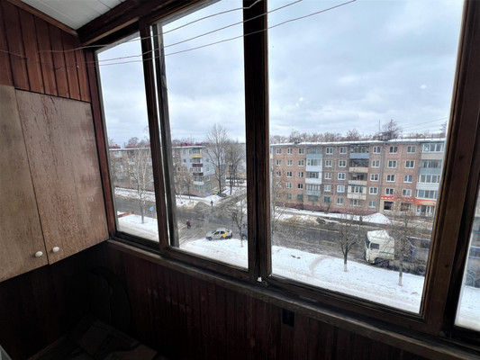 Продам двухкомнатную (2-комн.) квартиру, Димитрова ул, 148, Брянск г