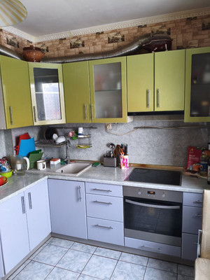 Продам трехкомнатную (3-комн.) квартиру, Пятилеток пр-кт, 3, Санкт-Петербург г