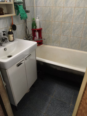 Продам трехкомнатную (3-комн.) квартиру, Пятилеток пр-кт, 3, Санкт-Петербург г