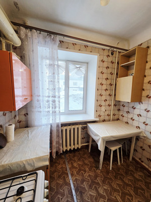 Продам однокомнатную (1-комн.) квартиру, Октябрьская ул, 32, Казань г