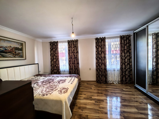 Продам трехкомнатную (3-комн.) квартиру, Бозиева ул, 6, Нарткала г