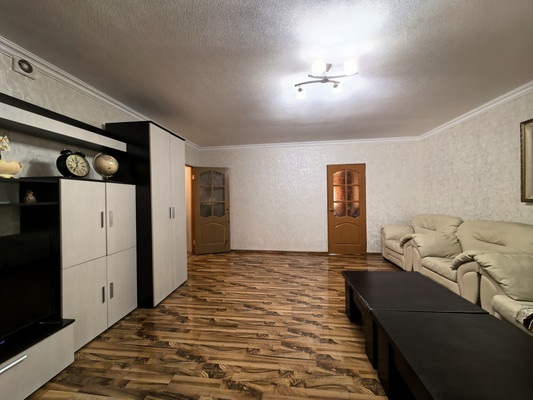 Продам трехкомнатную (3-комн.) квартиру, Бозиева ул, 6, Нарткала г