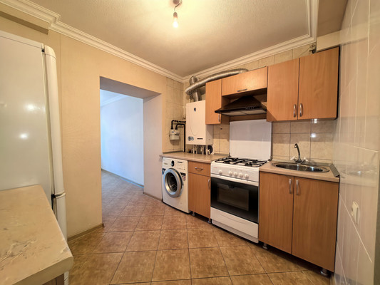 Продам трехкомнатную (3-комн.) квартиру, Бозиева ул, 6, Нарткала г