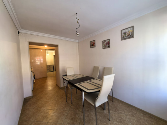 Продам трехкомнатную (3-комн.) квартиру, Бозиева ул, 6, Нарткала г