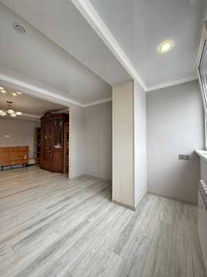 Продам трехкомнатную (3-комн.) квартиру, Кирова ул, 2ка, Нальчик г