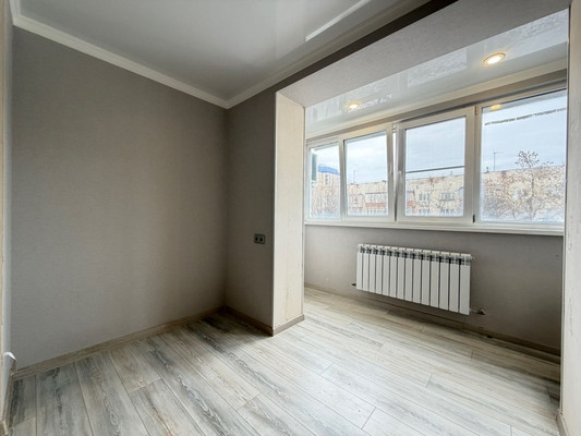 Продам трехкомнатную (3-комн.) квартиру, Кирова ул, 2ка, Нальчик г