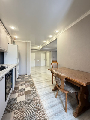 Продам трехкомнатную (3-комн.) квартиру, Кирова ул, 2ка, Нальчик г