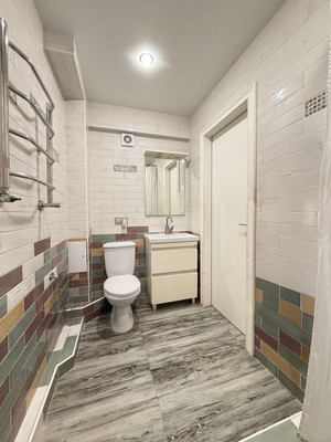 Продам трехкомнатную (3-комн.) квартиру, Кирова ул, 2ка, Нальчик г