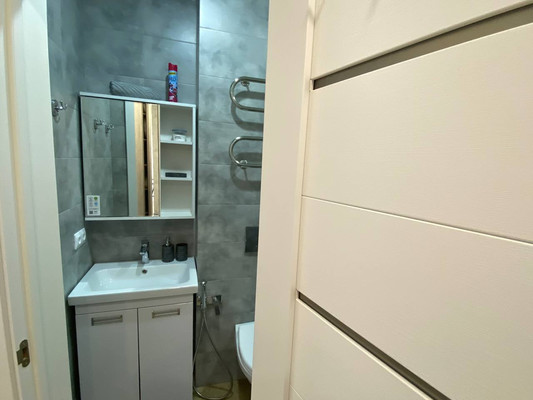 Продам двухкомнатную (2-комн.) квартиру, Хворостянского ул, 21, Новороссийск г