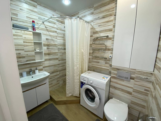 Продам двухкомнатную (2-комн.) квартиру, Хворостянского ул, 21, Новороссийск г