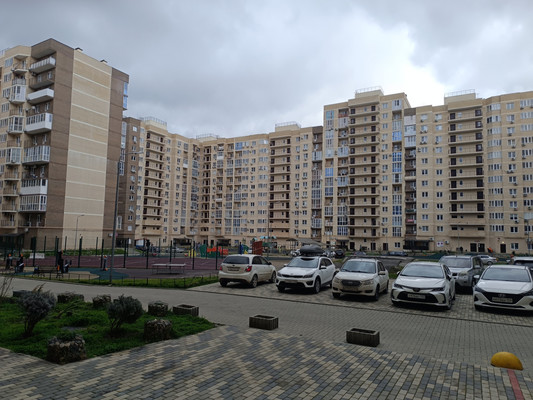 Продам однокомнатную (1-комн.) квартиру, Красина ул, 53к3, Цемдолина с