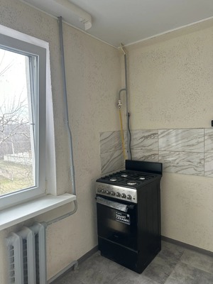 Продам двухкомнатную (2-комн.) квартиру, Ляпидевского ул, 72, Тихорецк г