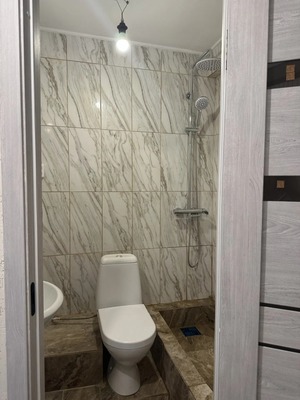 Продам двухкомнатную (2-комн.) квартиру, Ляпидевского ул, 72, Тихорецк г